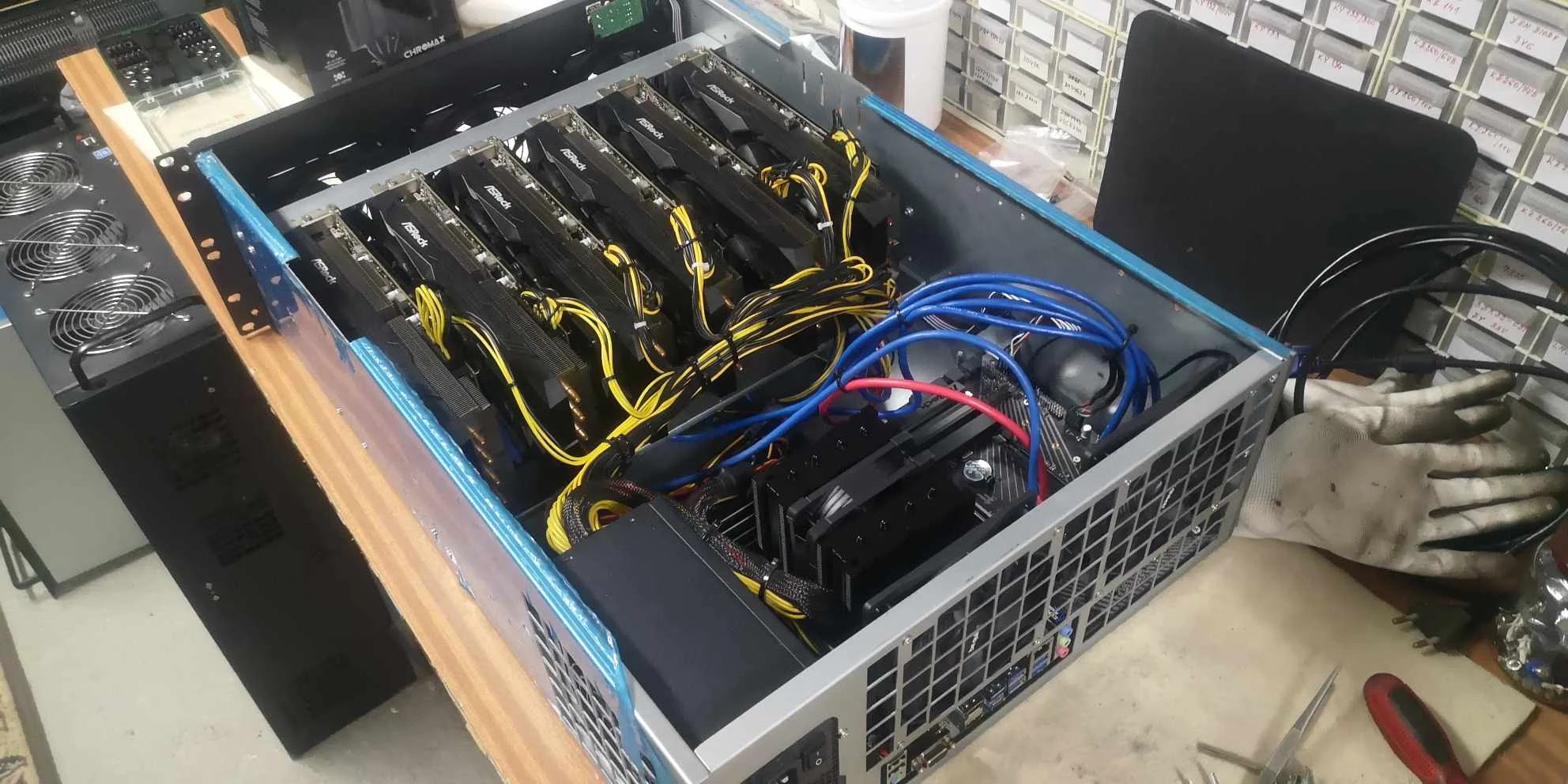Multi-GPU CUDA workstation